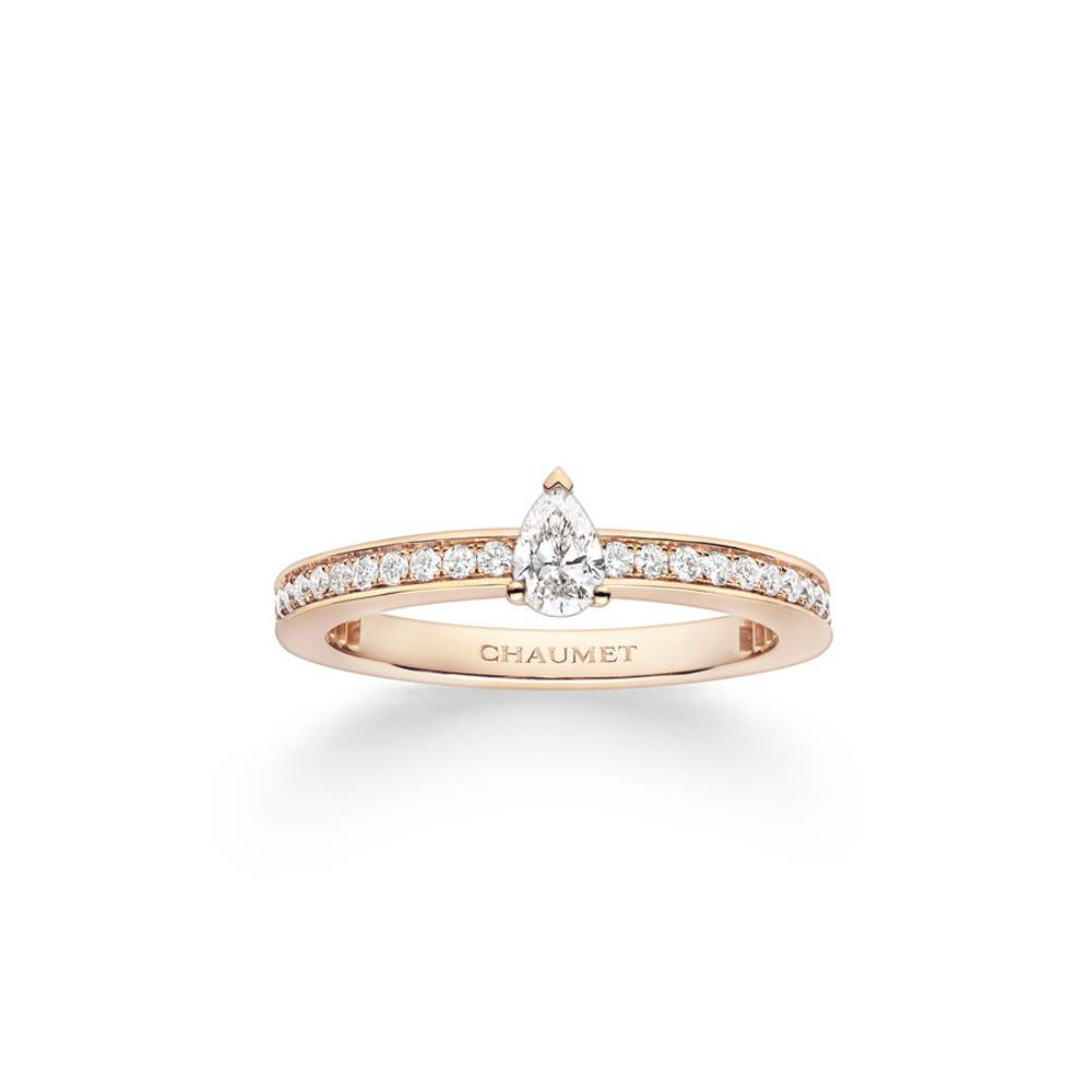 Triomphe de Chaumet ring