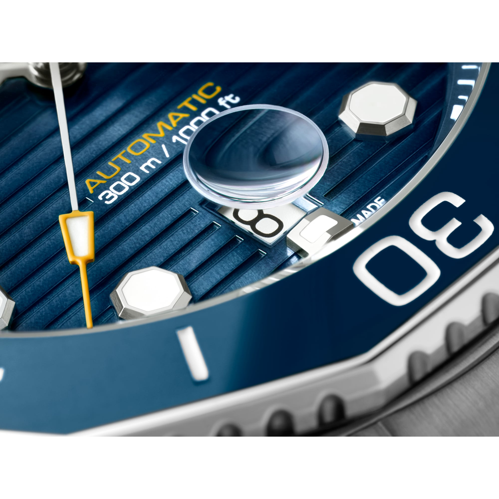 Aquaracer Professional 300 Date